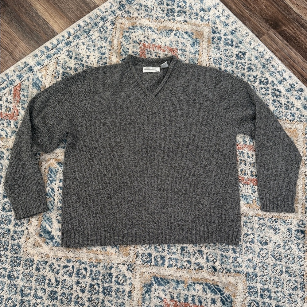 Carolyn Taylor Charcoal Knit Pullover